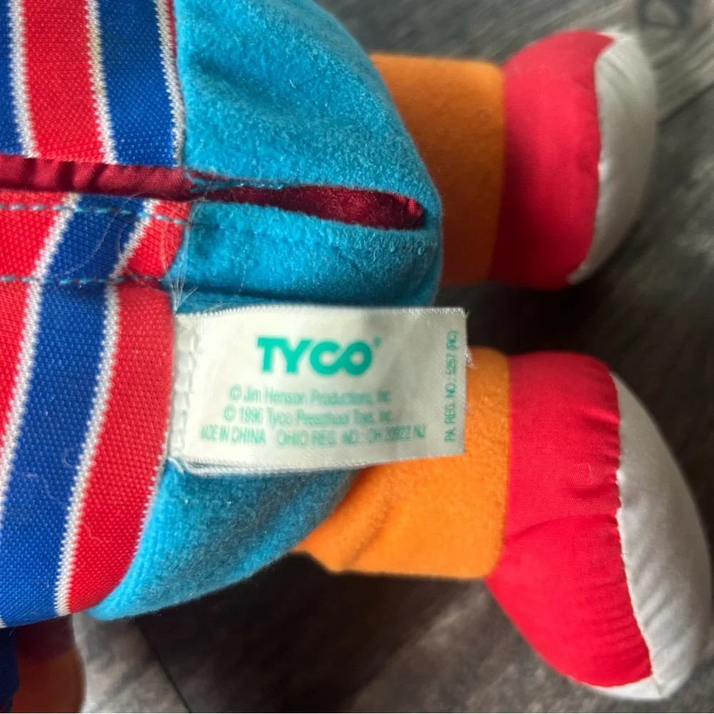 Vintage 1996 Tyco Ernie Sesame Street Vibrating Laughing Plush Doll